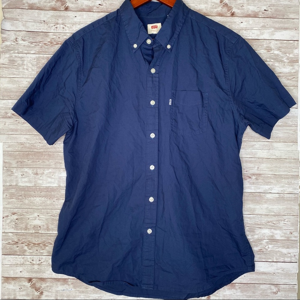 Levi’s Blue Short Sleeve Button Up Shirt Size L